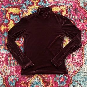Vintage 90s BCBG Aubergine Velvet Long Sleeve Turtleneck